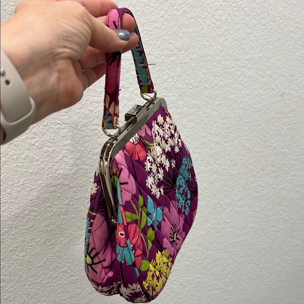 VERA BRADLEY Flutterby Purple Floral‎ Mini Frame Crossbody Quilted Retired Mint - Picture 5 of 8